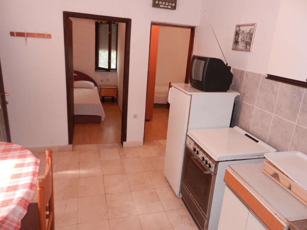 Apartments Sino More Tivat Exterior foto