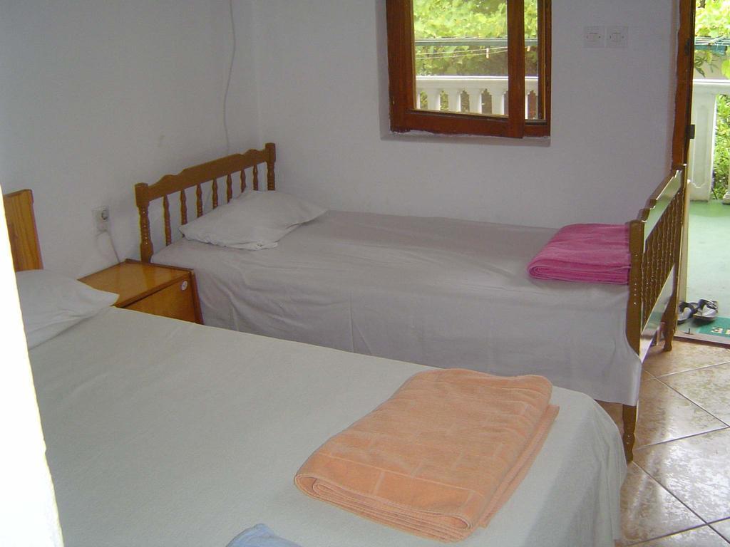 Apartments Sino More Tivat Zimmer foto