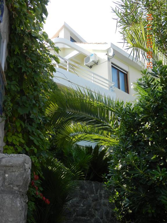 Apartments Sino More Tivat Exterior foto
