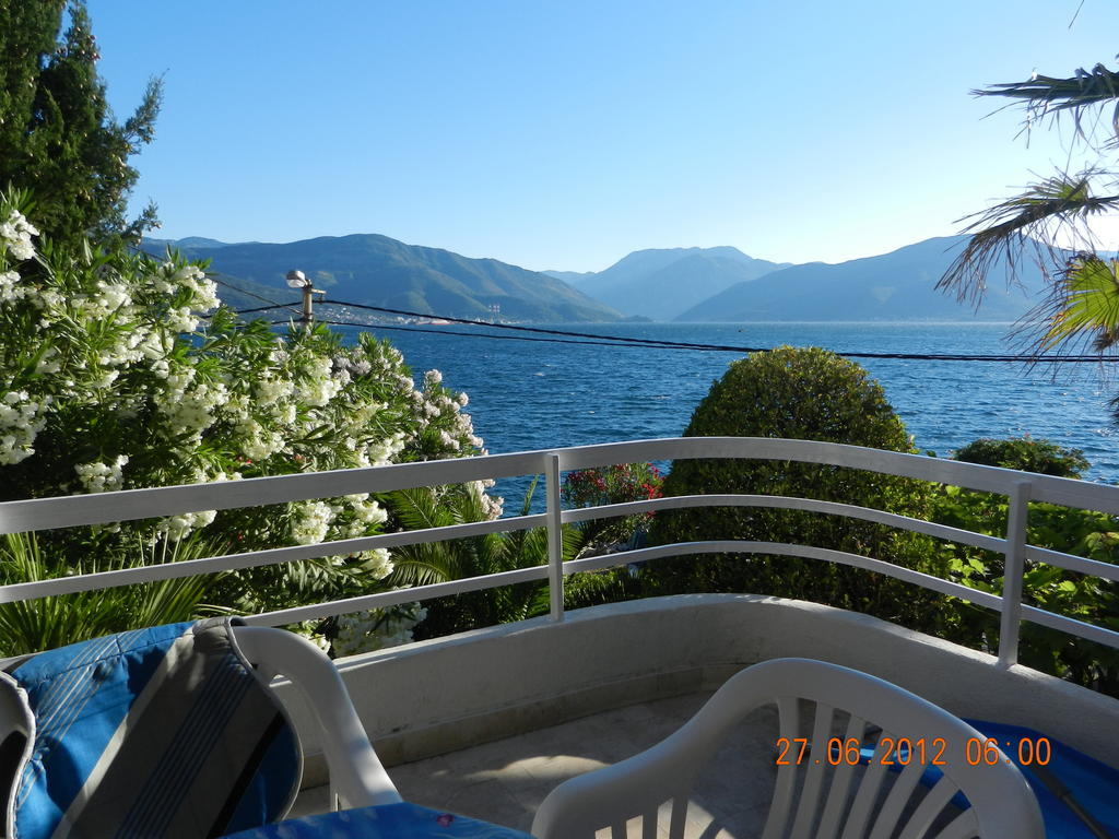 Apartments Sino More Tivat Zimmer foto