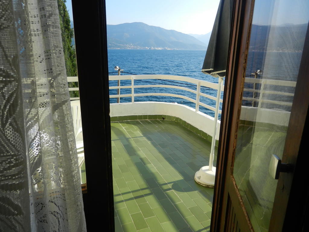 Apartments Sino More Tivat Zimmer foto