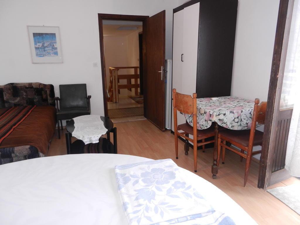 Apartments Sino More Tivat Zimmer foto