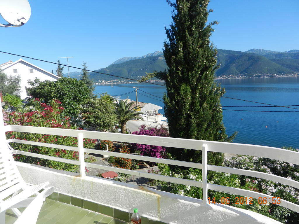 Apartments Sino More Tivat Zimmer foto